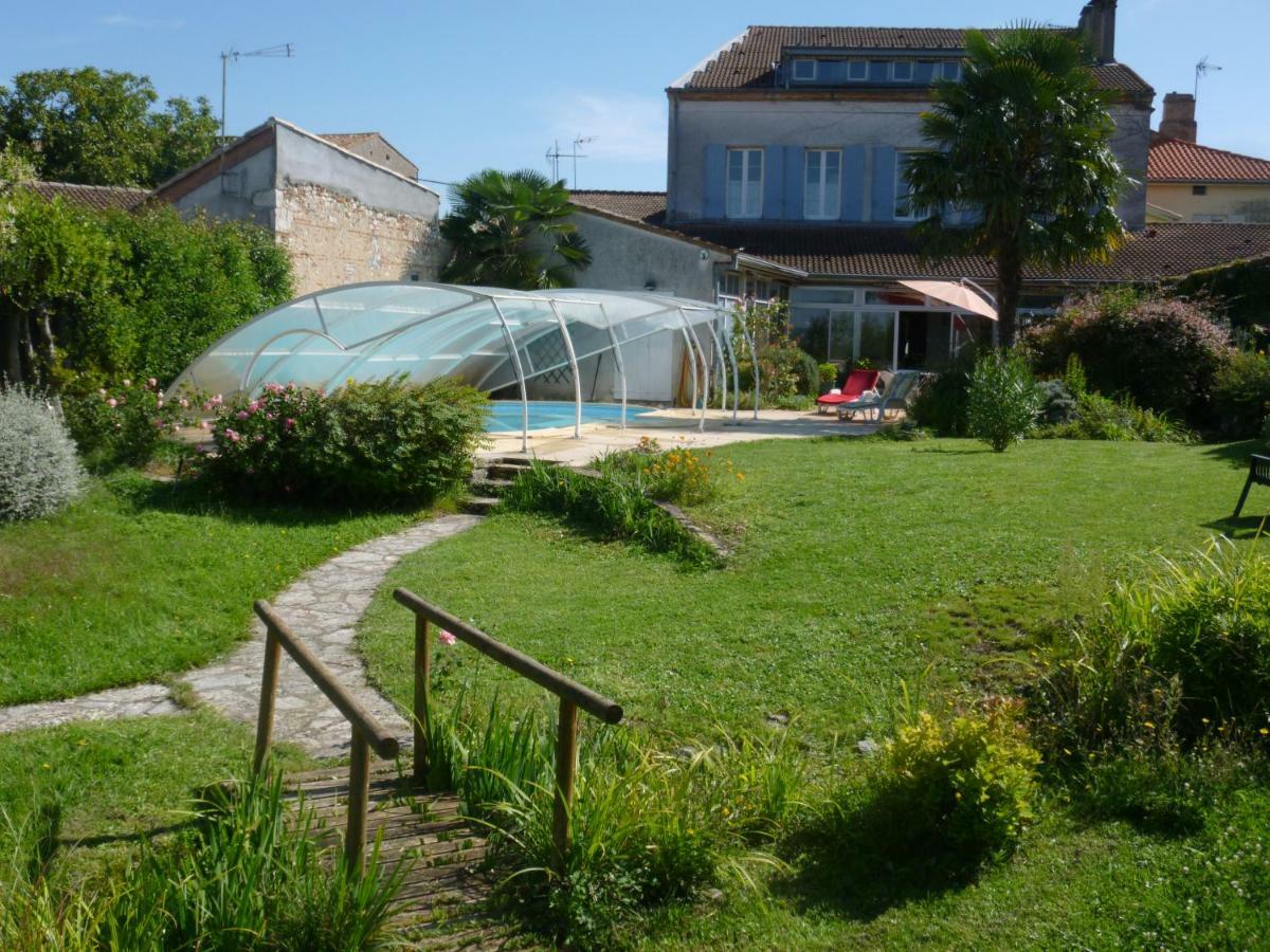 Clos Muneau Aiguillon Exterior foto